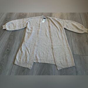 Max edition woman’s cardigan very soft